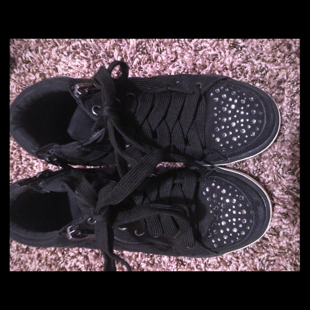 Black super cute Justice shoes !!